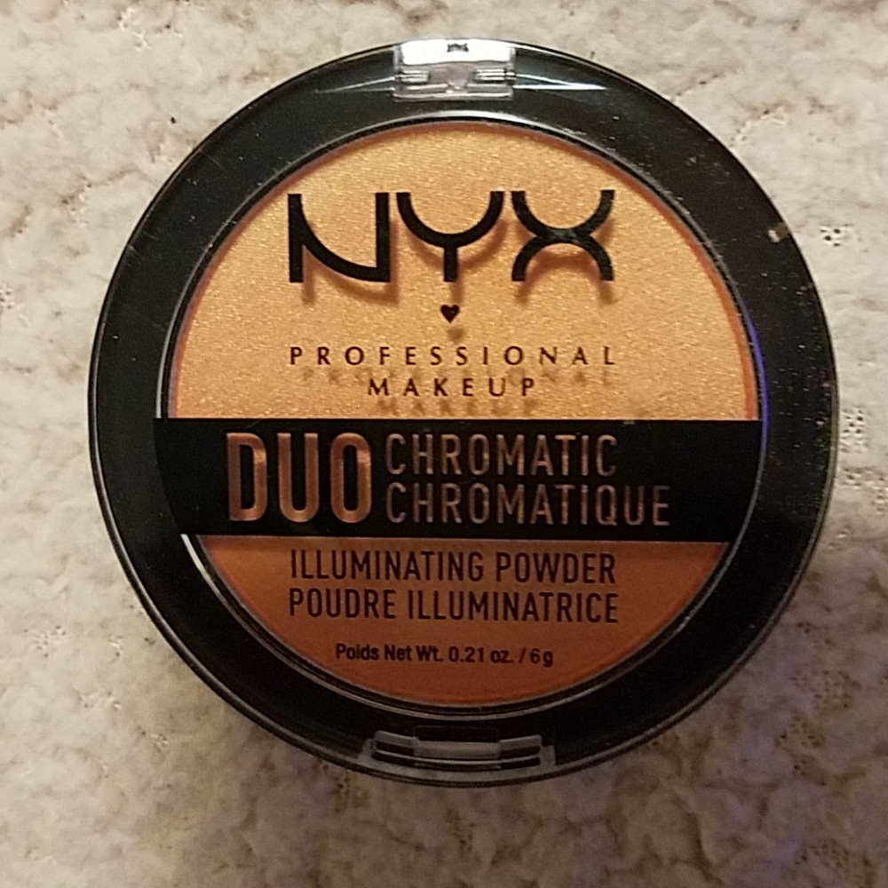 NYX DUO Chromatic Illuminating Powder